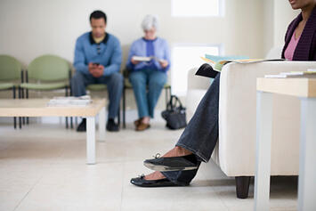 83403924_People_in_Waiting_Room