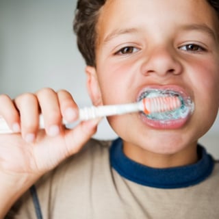 78807093_Boy_Brushing_teeth.jpg