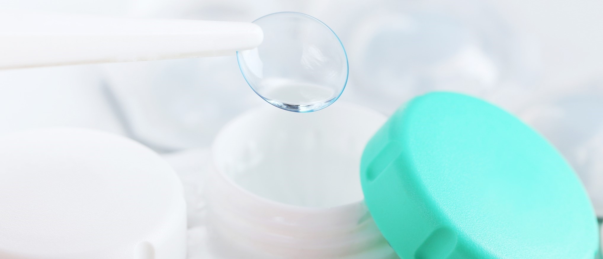 Different types of contact lenses, RGP, Soft contact lenses, daiy wear contact. vision health-1