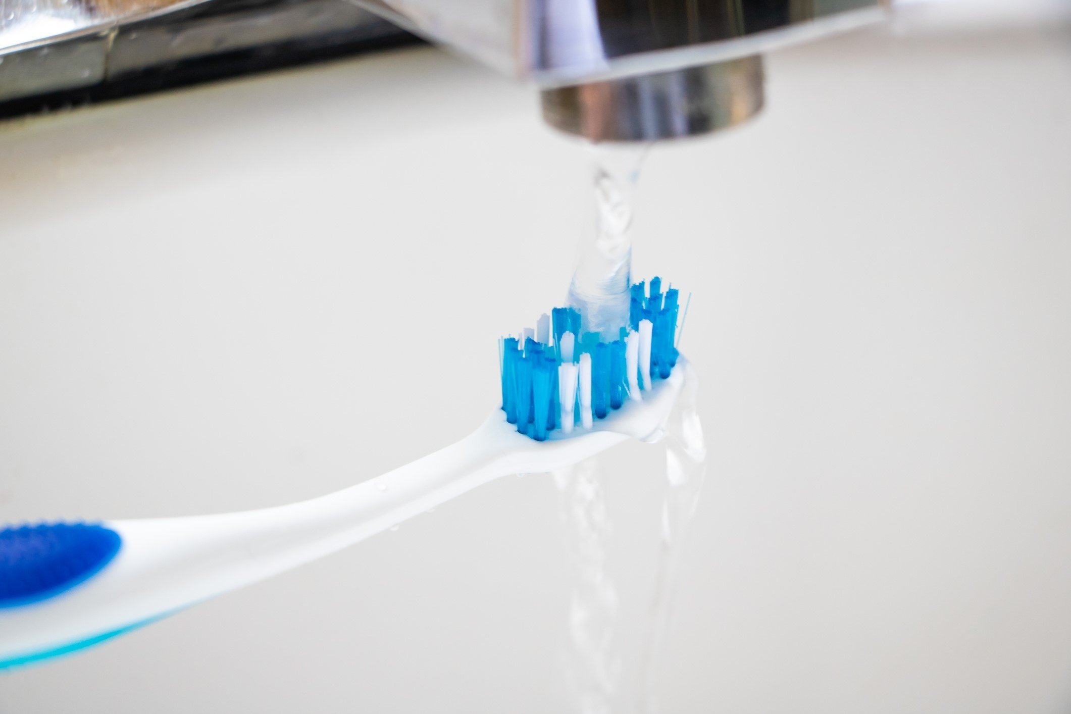 Fluoride, drinking water, fluoride in water, clean teeth, health benefits, toothbrush