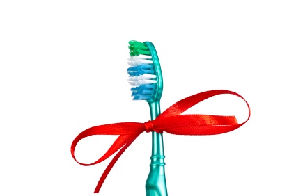 toothbrush buying tutorial; electric, power, manual-and the differences between them